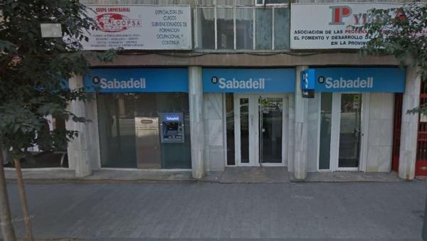 Local en Avenida Novelda, Altozano, Alicante / Alacant photo 2