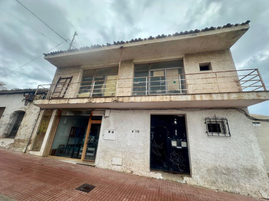 Properties for sale and rent in Spain photo 2