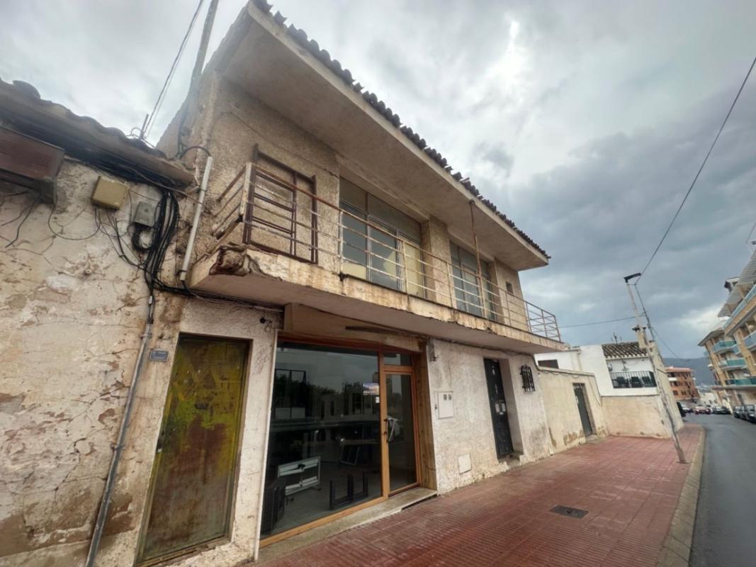 Properties for sale and rent in Spain photo 4