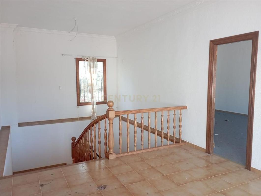 Недвижимость на продажу и в аренду в Испании photo 5