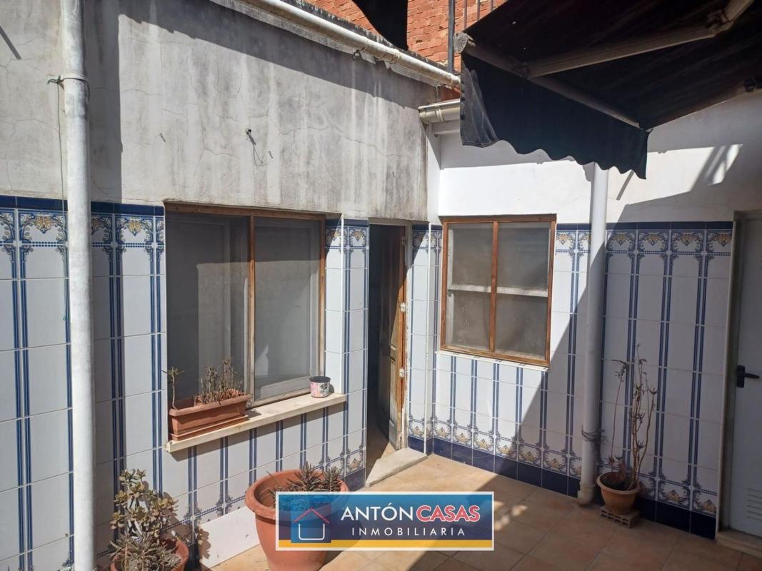 Properties for sale and rent in Spain photo 5