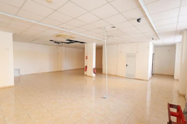 Local en Calle Concordia, Las Piscinas Naturales, Torrevieja photo 4