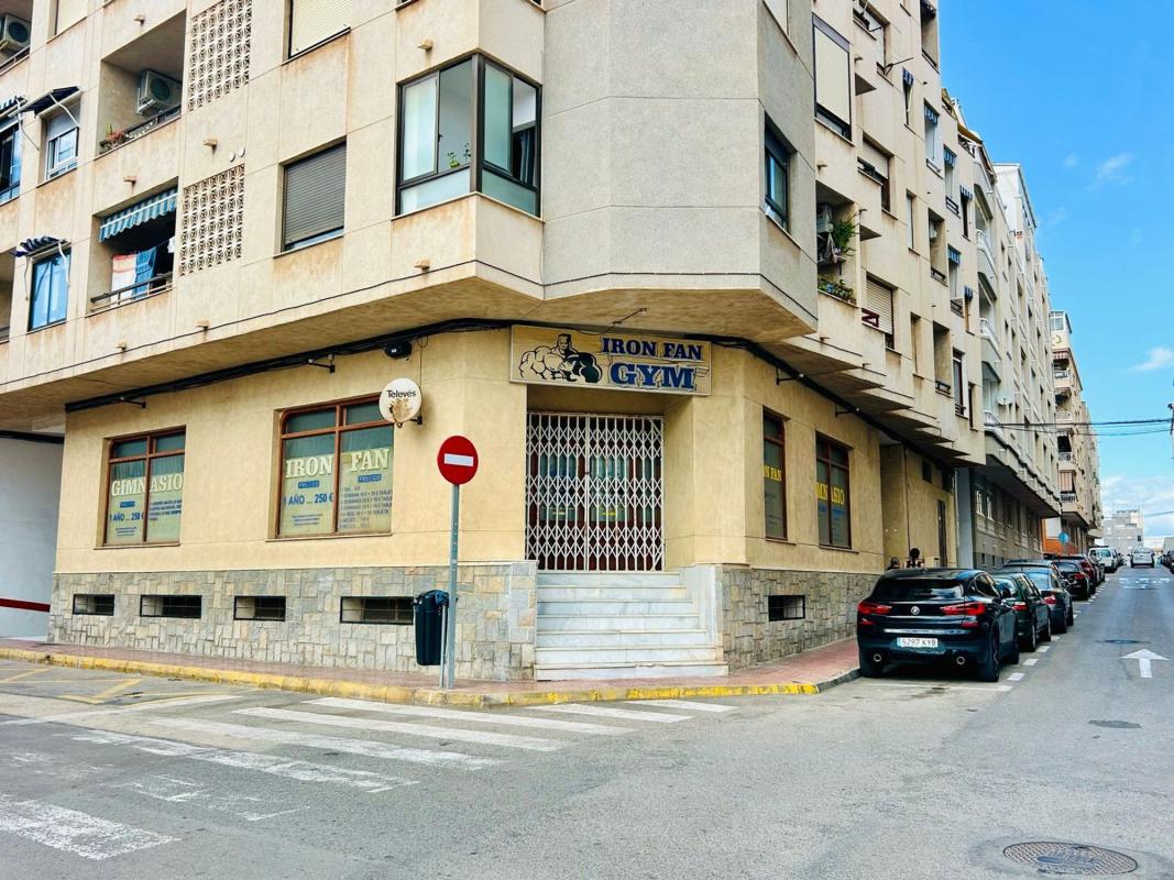 Propiedades en venta y alquiler en España photo 2