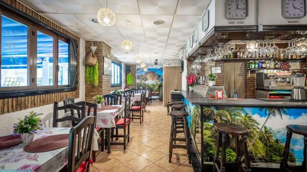 Local en Calle la Loma, Antonio Machado, Torrevieja thumbnail 3