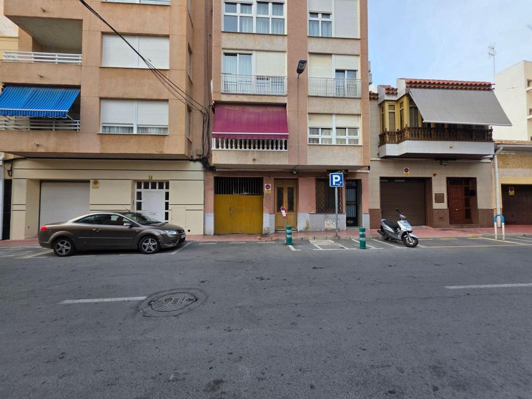 Propiedades en venta y alquiler en España photo 2