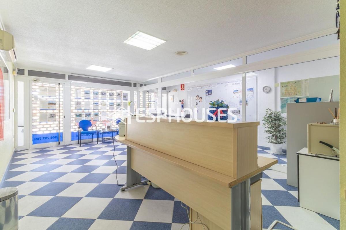 Properties for sale and rent in Spain photo 3