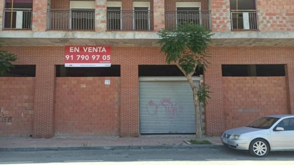 Local en Calle Juan Carlos I s/n, Albatera photo 1