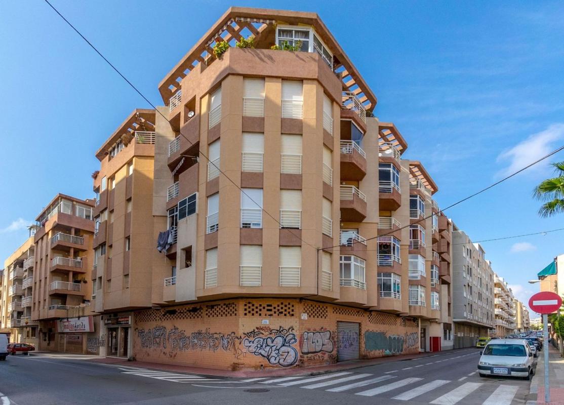 Properties for sale and rent in Spain photo 5