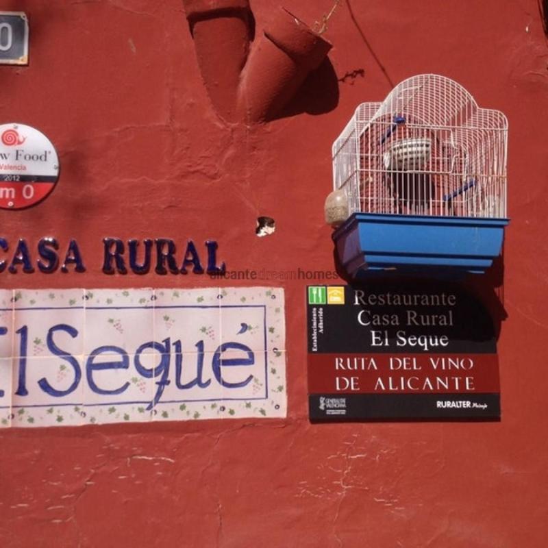 Propiedades en venta y alquiler en España photo 2