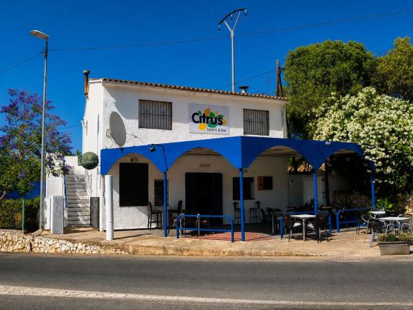 Local en Orba photo 1