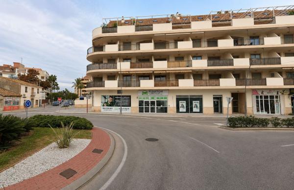 Local en Plaza Benidorm, El Puerto, Denia thumbnail 3