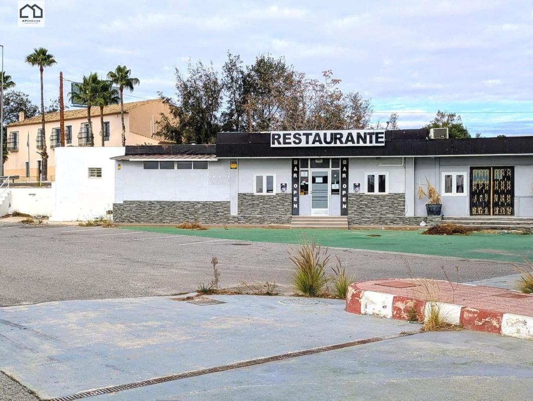 Propiedades en venta y alquiler en España photo 2