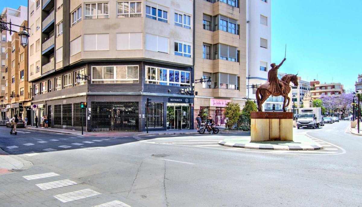 Недвижимость на продажу и в аренду в Испании photo 2