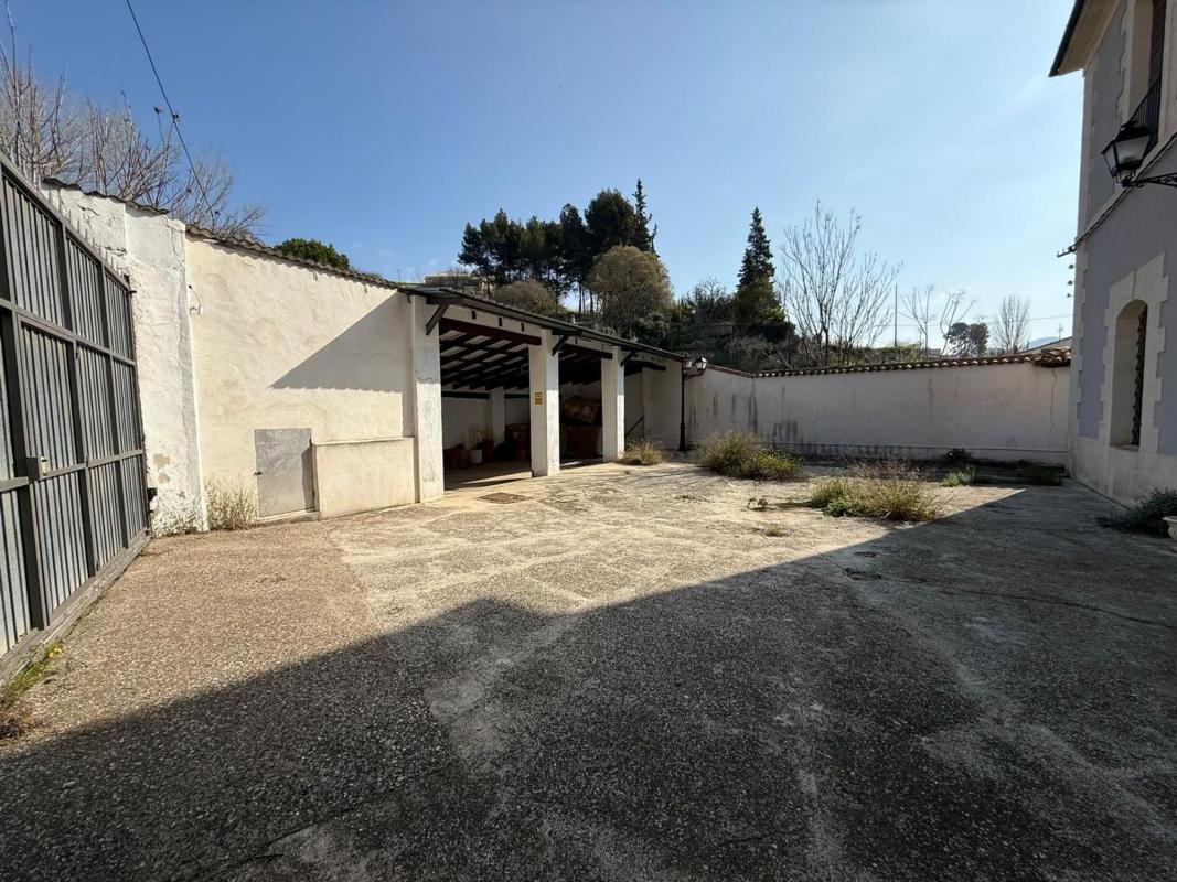 Properties for sale and rent in Spain photo 2