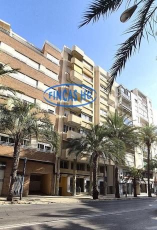 Local en Ensanche-Diputación, Alicante / Alacant photo 1