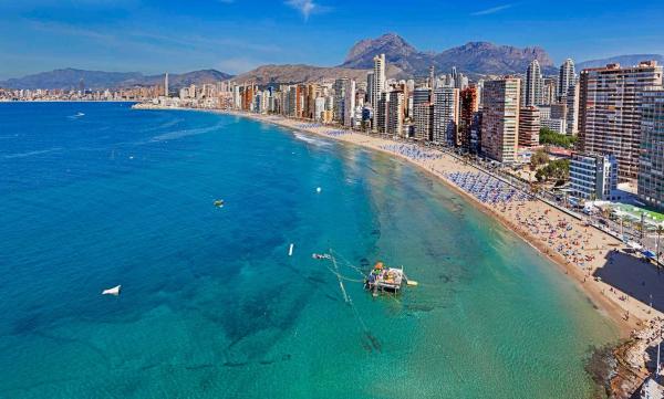 Local en Avenida Alfonso Puchades, Pueblo Levante, Benidorm photo
