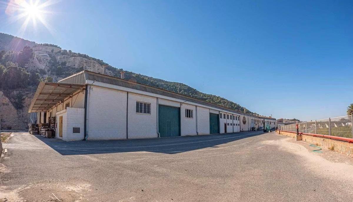 Propiedades en venta y alquiler en España photo 2
