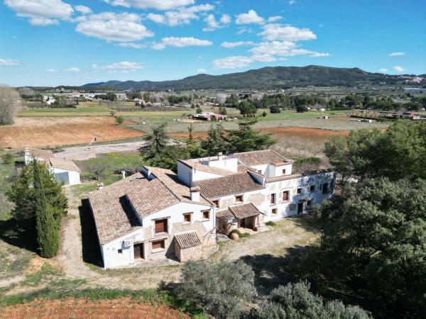 Local en Banyeres de Mariola photo 3