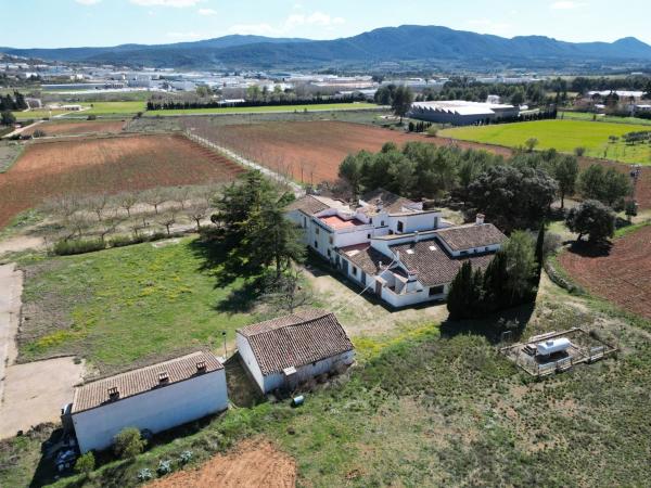 Local en Banyeres de Mariola photo 4