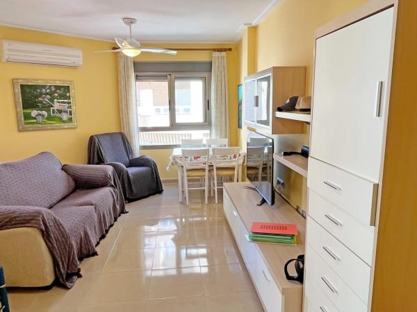 Sale of flat in Avenida de los Pinos, Guardamar del Segura
thumbnail 2
