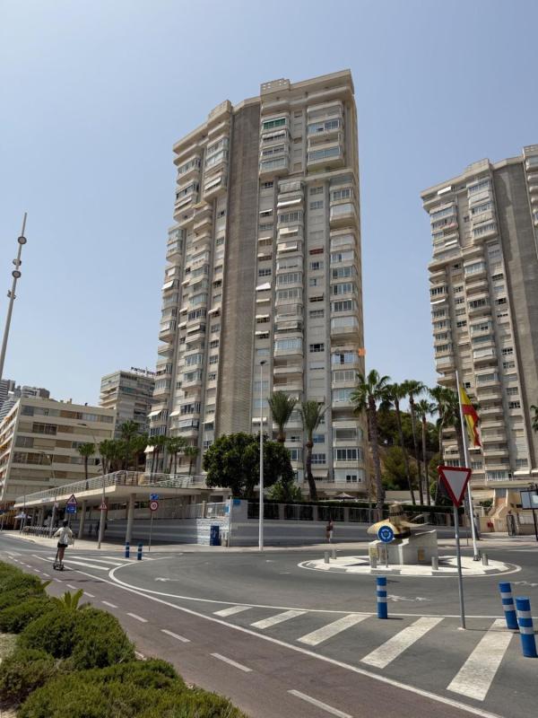 Sprzedaż mieszkania w Piso en Avenida de la Armada Española, Playa de Poniente, Benidorm, Benidorm
 photo 2
