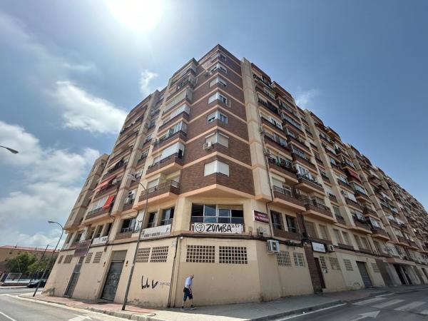 Квартира на продажу на Piso en Prosperidad, Los Ángeles, Alicante / Alacant, Аликанте / Алакант photo 1