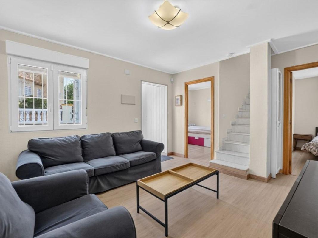 Venta de chalet adosado en  Chalet adosado en Calle Francisco Diez Martinez, 8, La Siesta - El Salado - Torreta, Torrevieja , Torrevieja photo 4