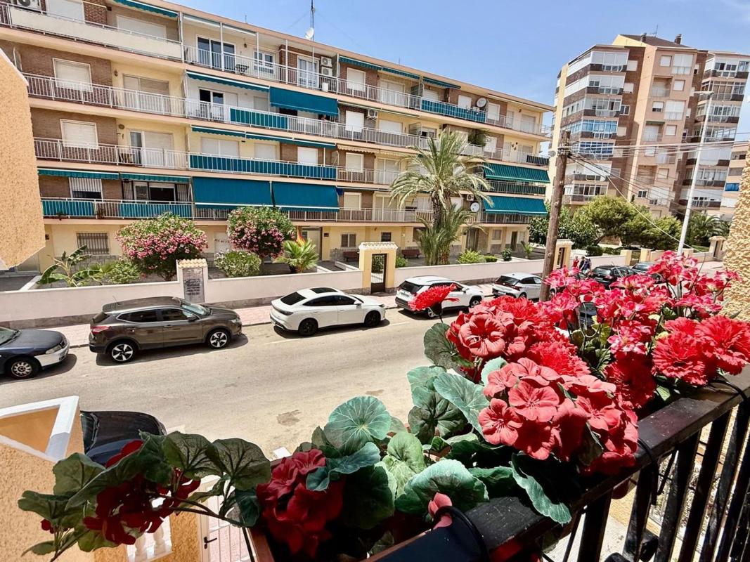 Sale of apartment in Piso en Avenida de Francia, Los Europeos, Torrevieja, Torrevieja
 photo 4