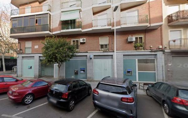 Local o nave en Calle Antonio Machado, Reina Victoria-Miguel Hernández, Elche / Elx photo