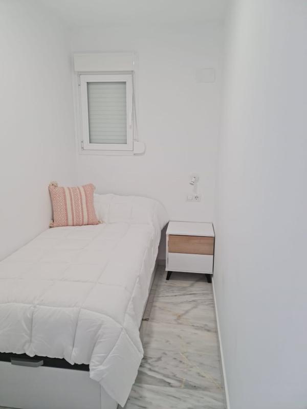 Venta de piso en Playa de Poniente, Benidorm
photo 3