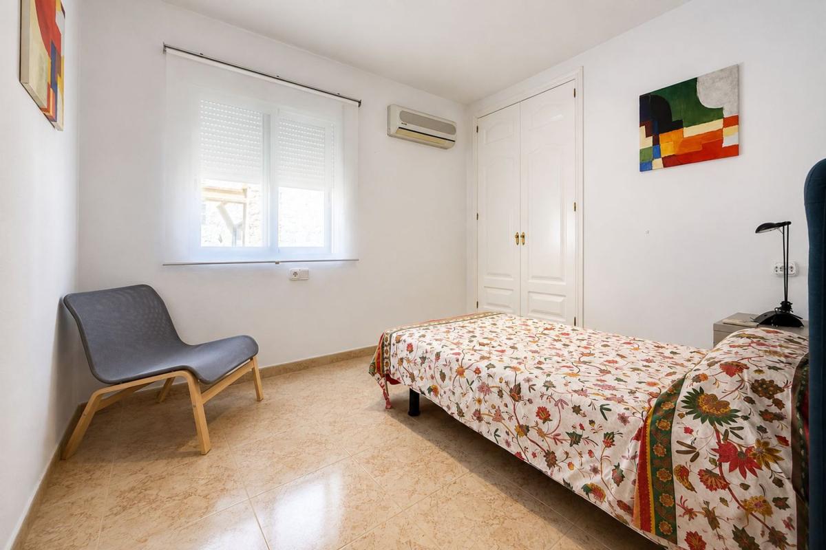 Продажа отдельного шале в Casa o chalet independiente en Calle Vall de Laguart, San Rafael - Nucia Park, La Nucia, Ла Нусия photo 5