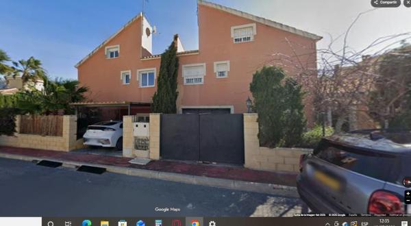 Chalet adosado en venta en  Chalet adosado en Calle El Taronger, 10, Busot , Busot photo 1