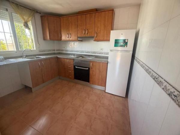 Chalet adosado en venta en  Chalet adosado en Calle El Taronger, 10, Busot , Busot photo 4