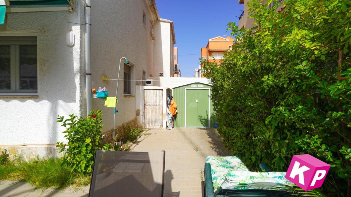 Sprzedaż niezależnego domku jednorodzinnego w  Casa o chalet independiente en Calle Villajoyosa, Gran Playa, Santa Pola, Santa Pola photo 4