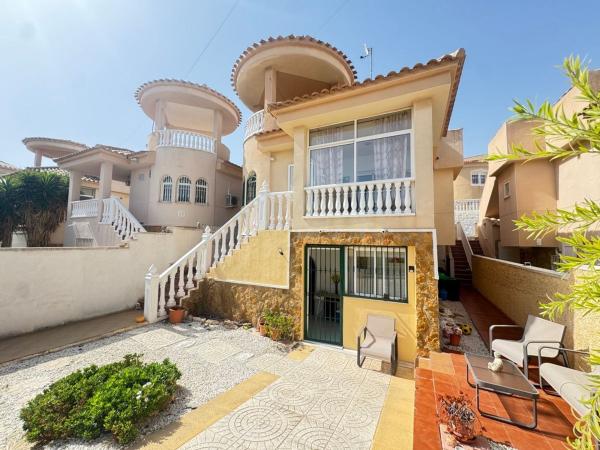 Independent chalet for sale in Blue Lagoon - Galán, San Miguel de Salinas
 photo 1