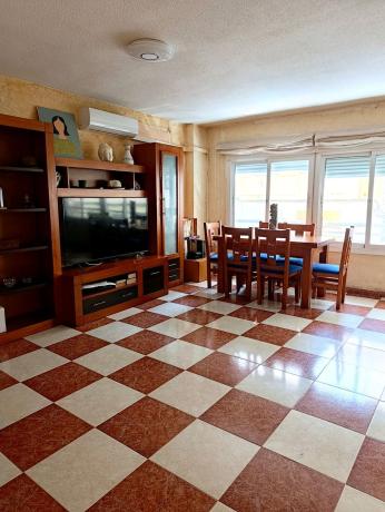 Venta de piso en Piso en Calle de San Carlos, 121, Carolinas Bajas, Alicante / Alacant, Alicante / Alacant
thumbnail 2