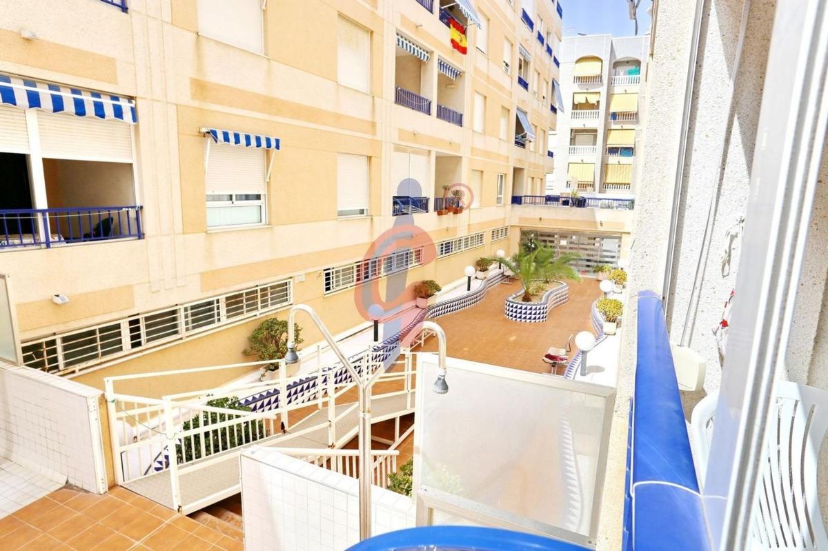 Venta de piso en Piso en Calle Giner de los Ríos, 29, Las Viñas, Guardamar del Segura, Guardamar del Segura
photo 5