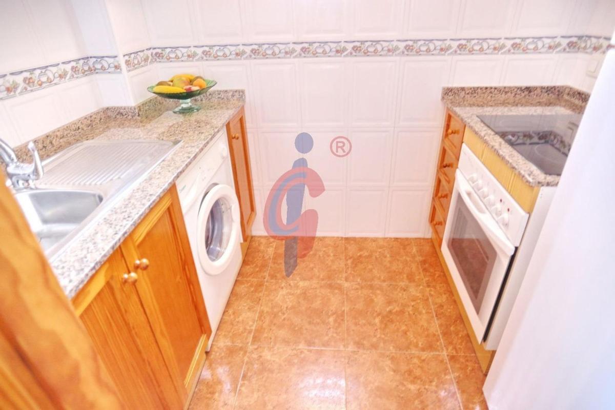 Sprzedaż mieszkania w Piso en Calle Pintor Sorolla, 3, Las Viñas, Guardamar del Segura, Guardamar del Segura
photo 5