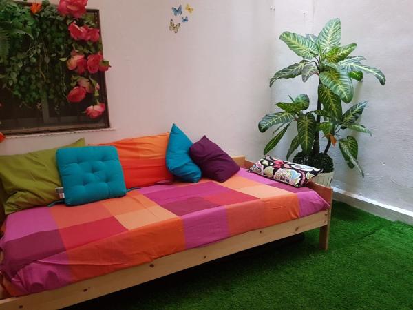 Piso en venta en Piso en Calle del Doctor Bergez, Carolinas Altas, Alicante / Alacant, Alicante / Alacant thumbnail 2