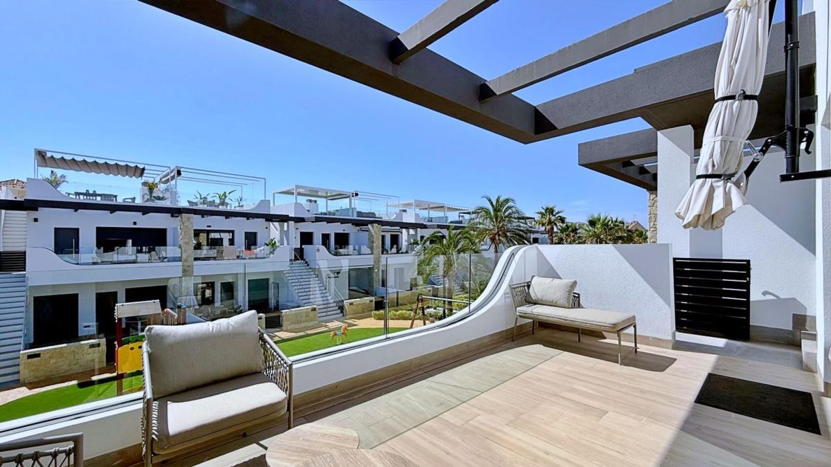 Venta de piso en Piso en Urbanització Pau 20 Villa Rosa Camp, Horizonte - La Campana, Orihuela, Orihuela
 photo 4
