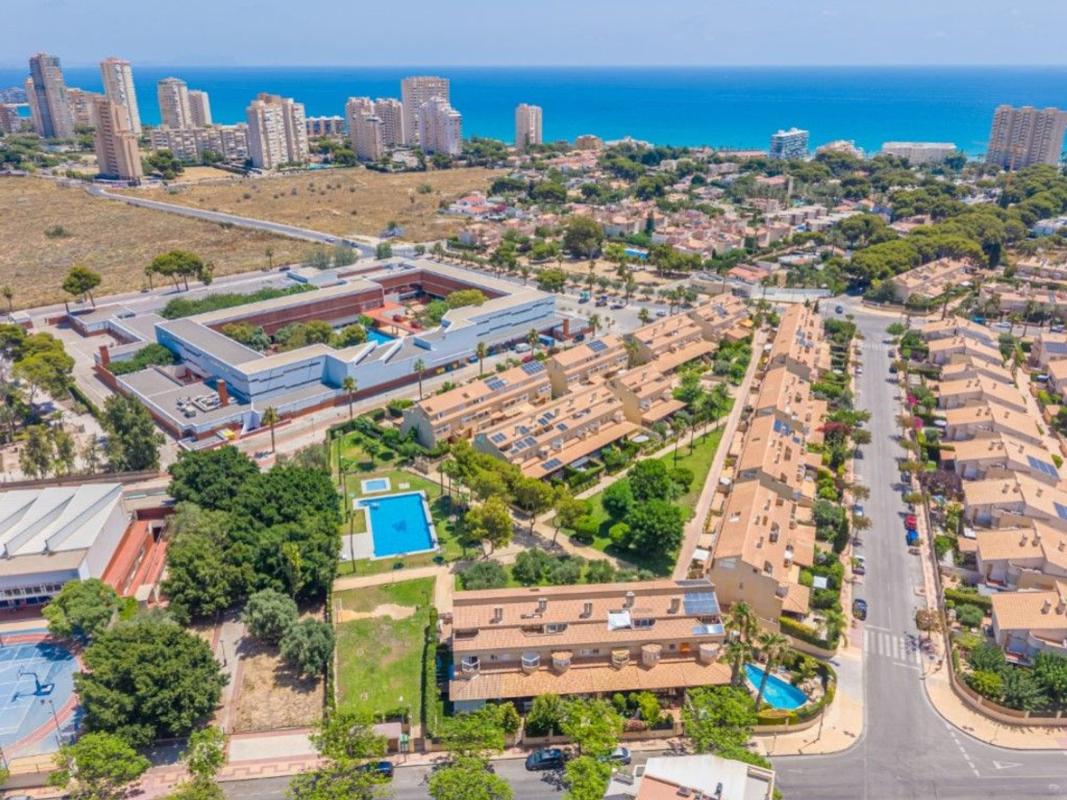 Venta de chalet independiente en Playa Muchavista, El Campello
photo 2