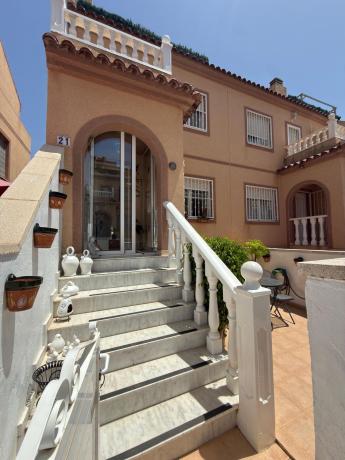 Chalet adosado en Calle Garcilaso de la Vega, Monforte del Cid thumbnail 1