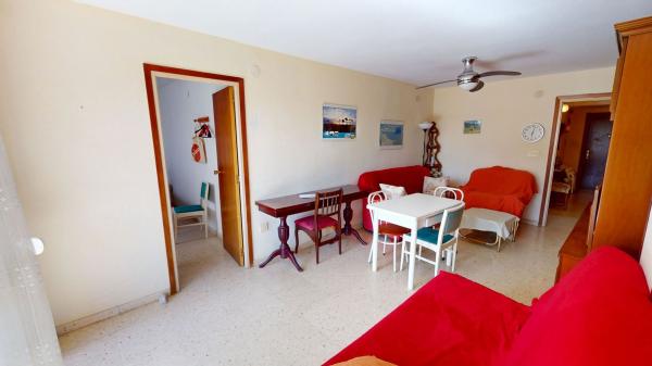 Sale of flat in Piso en Avenida d'Alcoi, Campello Playa, El Campello, El Campello
thumbnail 2