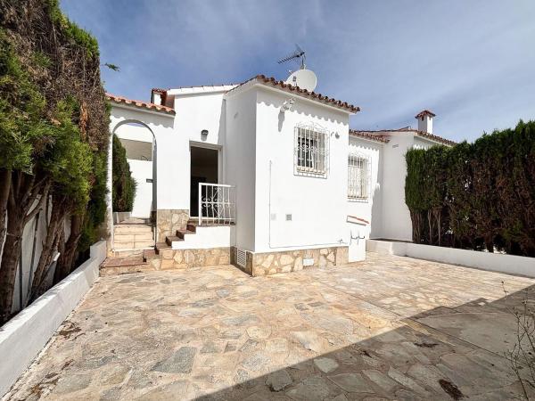 Chalet adosado en Entrador de Merle, Les Bassetes-El Marjal, Denia thumbnail 2