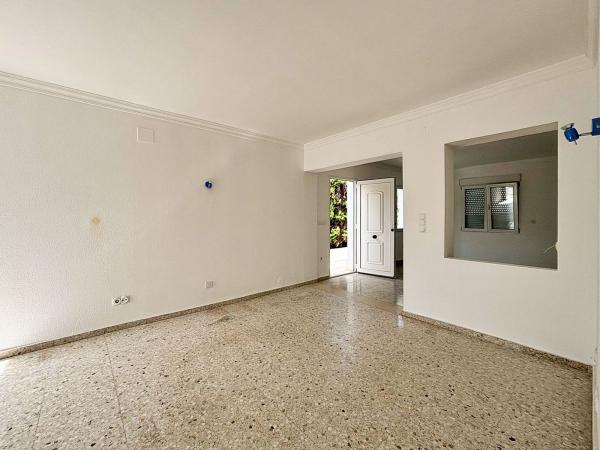 Chalet adosado en Entrador de Merle, Les Bassetes-El Marjal, Denia thumbnail 3
