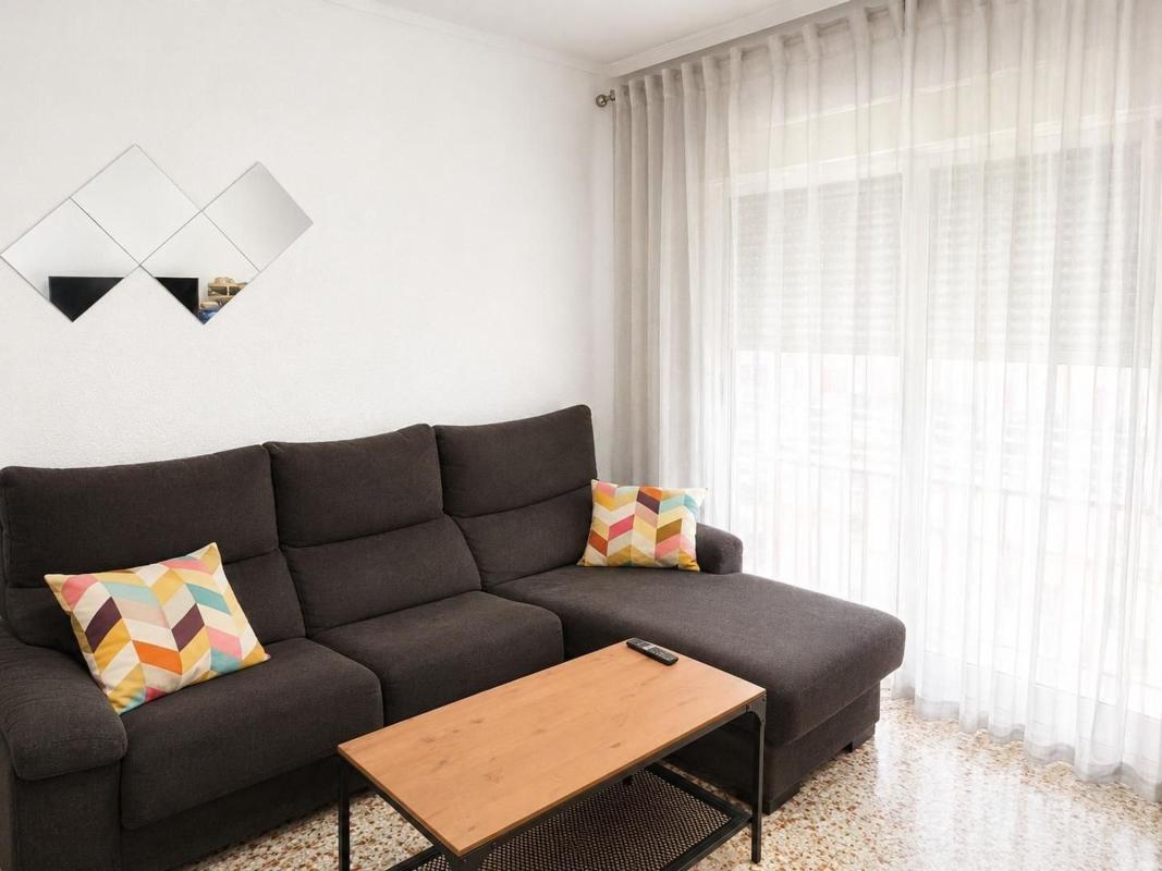 Продажа квартиры на Piso en Calle Camilo Flammarion, Raval de Santa Teresa-El Asilo, Elche / Elx, Эльче / Эльх
photo 2