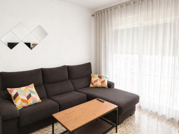 Sale of flat in Piso en Calle Camilo Flammarion, Raval de Santa Teresa-El Asilo, Elche / Elx, Elche / Elx
 photo 2