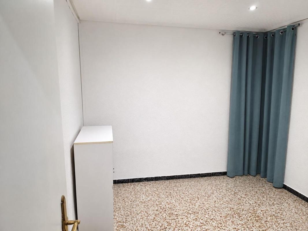 Продажа квартиры на Piso en Calle Camilo Flammarion, Raval de Santa Teresa-El Asilo, Elche / Elx, Эльче / Эльх
photo 5