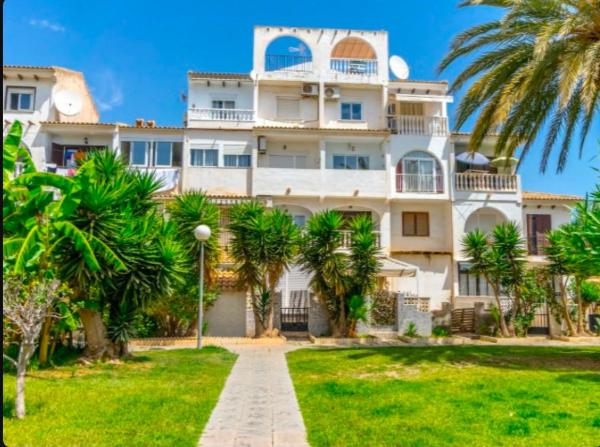 Mansarda na sprzedaż w Ático en urbanización calas blancas, 16, Nueva Torrevieja, Torrevieja, Torrevieja photo 1
