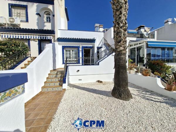 Chalet adosado en S-1 Canal, 13, Villamartín, Orihuela photo 1